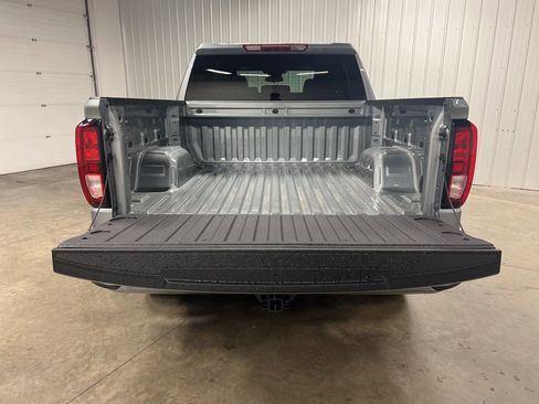 New 2026 GMC Sierra 1500 Elevation image 6