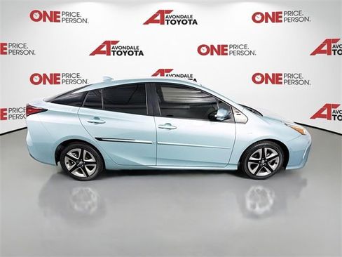Certified 2022 Toyota Prius XLE image 8