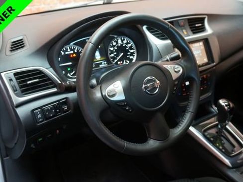 Used 2018 Nissan Sentra SR Turbo FWD image 9