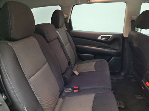 Used 2020 Nissan Pathfinder SV FWD image 19