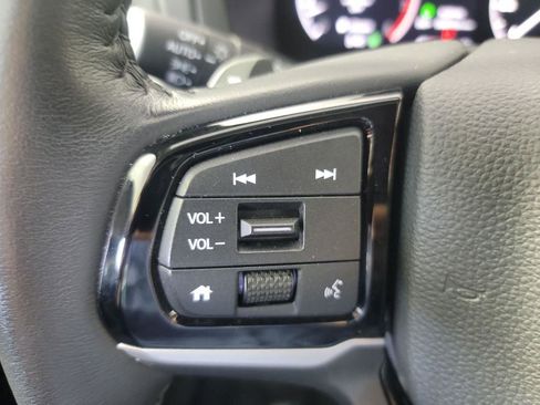 Certified 2025 Honda Odyssey Touring image 28