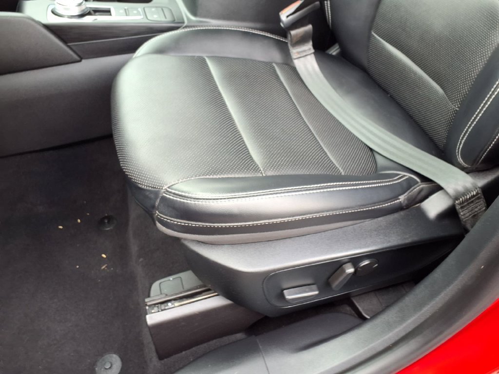 Used 2020 Ford Escape SEL FWD image 25