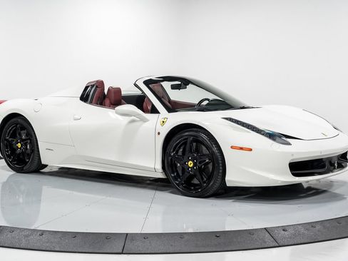 Used 2014 Ferrari 458 Spider RWD image 31