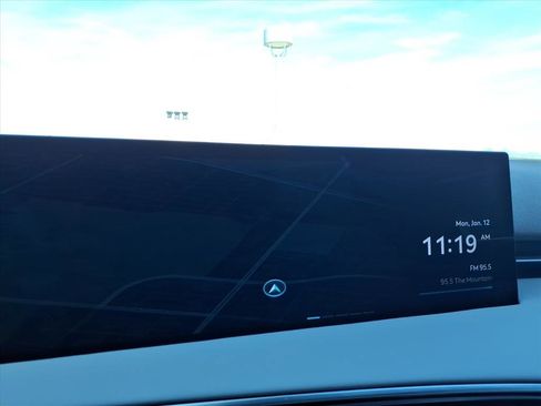 Certified 2026 Genesis GV70 2.5T Advanced image 23