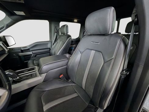 Used 2019 Ford F150 Platinum w/ Equipment Group 701A Luxury AWD/4WD image 13