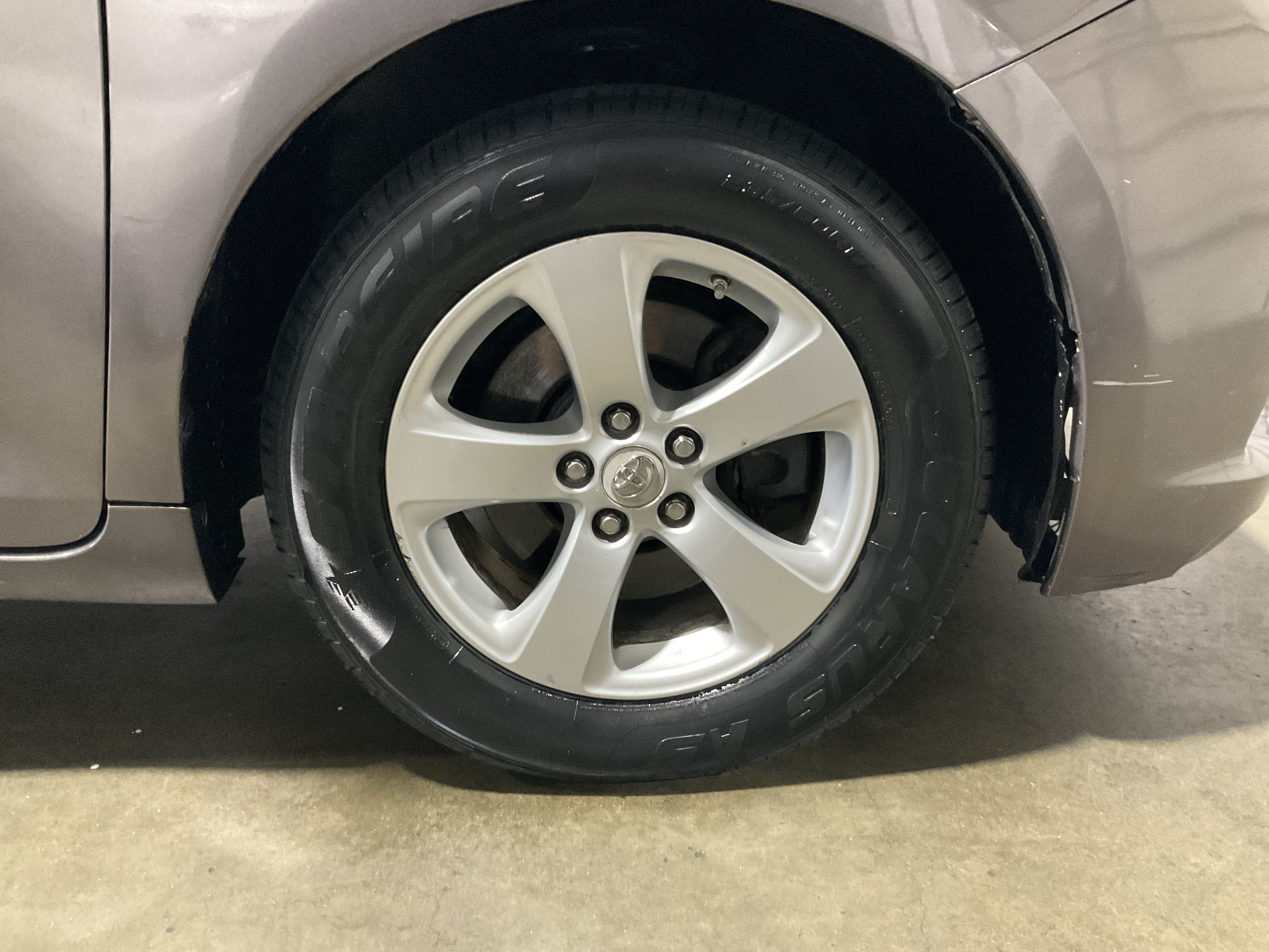 Used 2012 Toyota Sienna LE w/ Towing Pkg FWD image 10