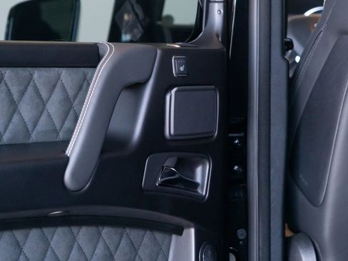 Used 2017 Mercedes-Benz G 550 Squared image 94
