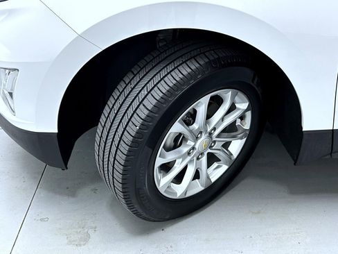 Used 2021 Chevrolet Equinox LT image 23