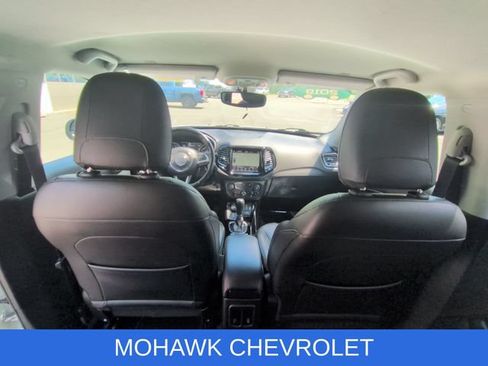 Used 2019 Jeep Compass Limited AWD/4WD image 20