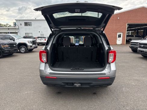 Used 2023 Ford Explorer XLT w/ Class IV Trailer Tow Package AWD/4WD image 10