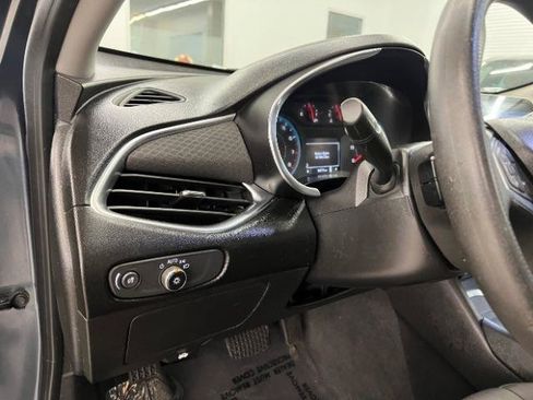 Used 2019 Chevrolet Malibu LT FWD image 15
