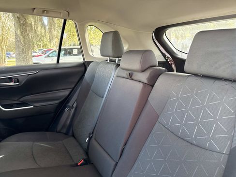 Used 2023 Toyota RAV4 XLE image 16