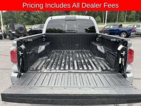 Used 2023 Toyota Tacoma SR5 w/ Technology Package AWD/4WD image 16
