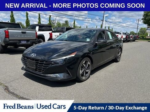 Used 2021 Hyundai Elantra Limited w/ Cargo Package FWD image 10