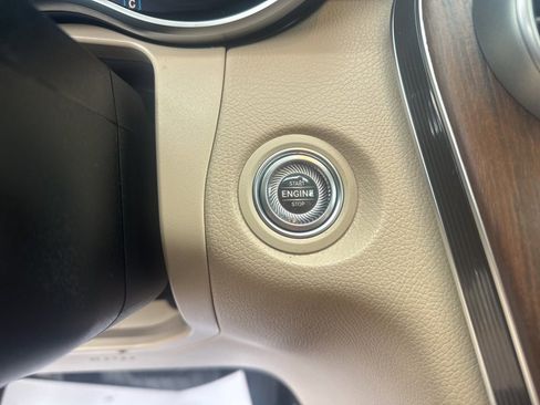 Used 2021 Mercedes-Benz GLC 300 4MATIC image 30