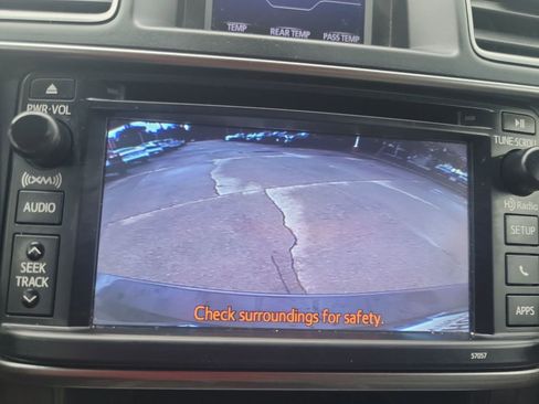 Used 2013 Toyota Highlander Limited image 22