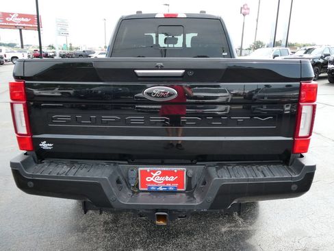 Used 2022 Ford F250 Lariat w/ Black Appearance Package AWD/4WD image 6