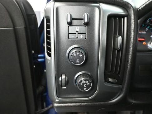 Used 2016 Chevrolet Silverado 2500 LT w/ LT Convenience Package image 30