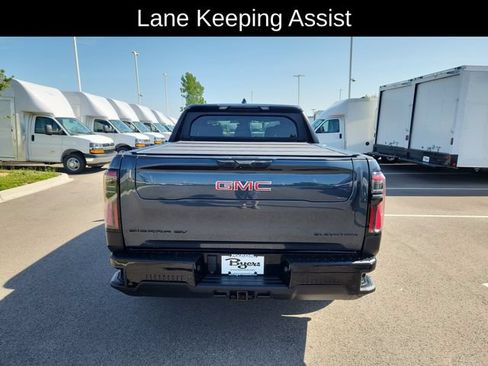 Used 2026 GMC Sierra EV Elevation w/ Premium Package AWD/4WD image 9