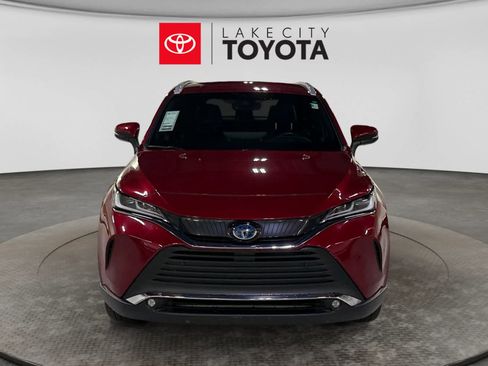 Used 2023 Toyota Venza XLE AWD/4WD image 14