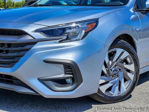 Used 2025 Subaru Legacy Limited AWD/4WD image 3