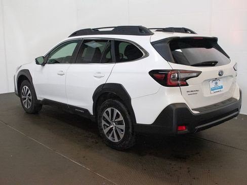 Used 2024 Subaru Outback Premium w/ Popular Package #1A AWD/4WD image 6