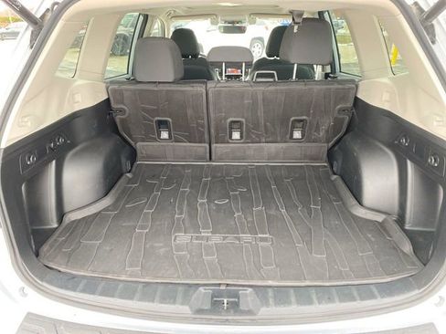 Used 2020 Subaru Forester Premium image 25