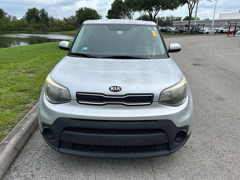 Used 2017 Kia Soul FWD image 9