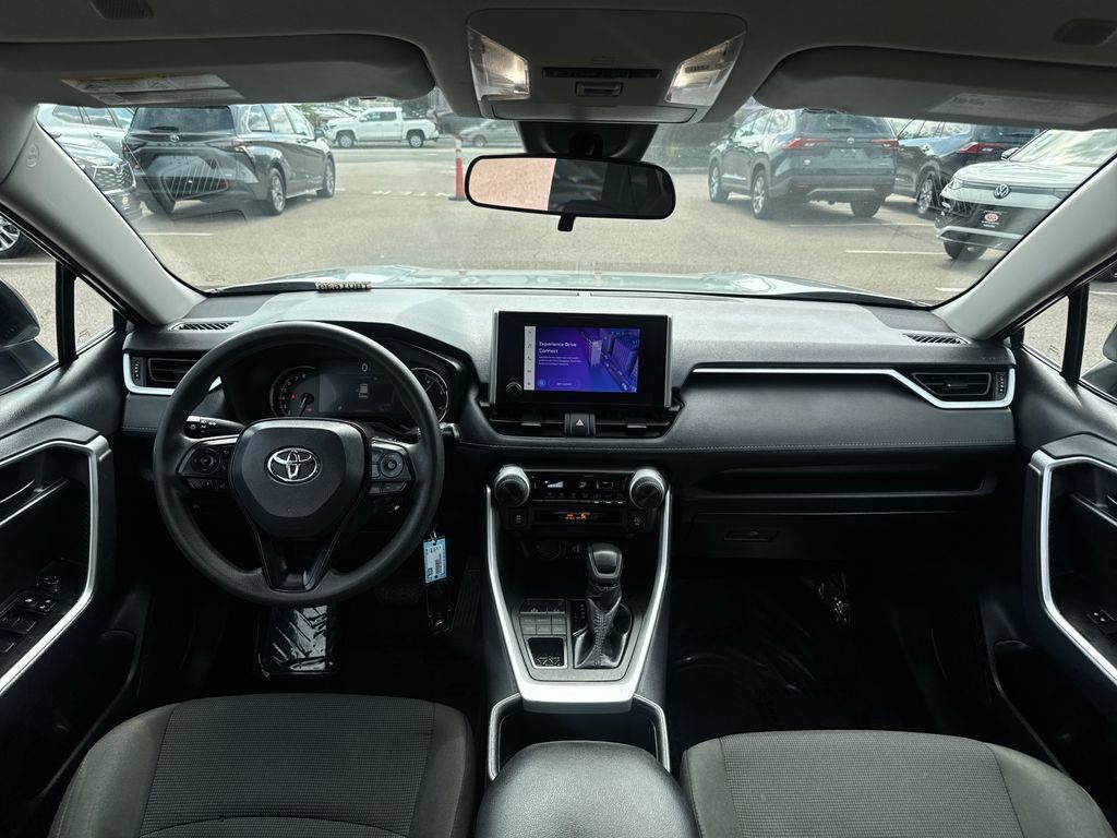Used 2024 Toyota RAV4 LE AWD/4WD image 11
