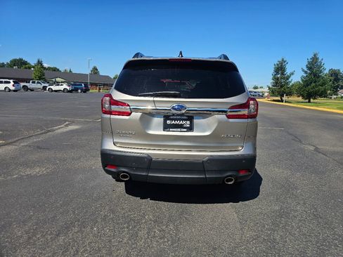Used 2019 Subaru Ascent Premium image 17