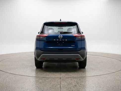 Used 2025 Nissan Rogue SV image 7