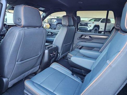 New 2026 GMC Yukon AT4 w/ Premium Trailering Package image 23