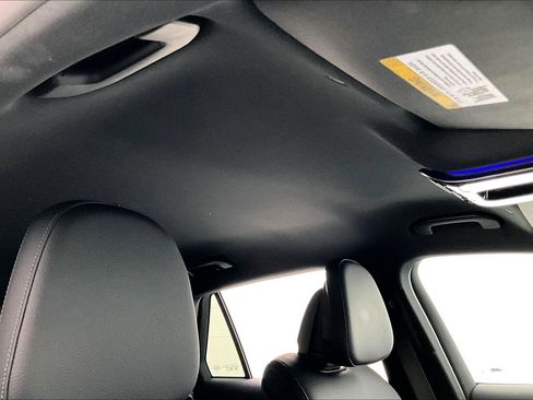 Certified 2023 Mercedes-Benz GLC 300 image 28