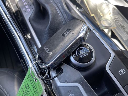 Used 2023 Kia Sorento SX FWD image 45