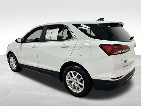 Used 2023 Chevrolet Equinox LT FWD image 4