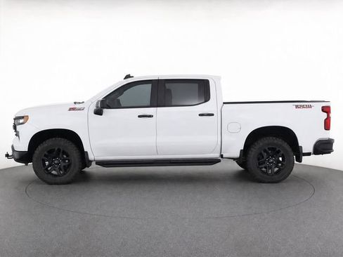 Used 2022 Chevrolet Silverado 1500 LT Trail Boss w/ Safety Package AWD/4WD image 4