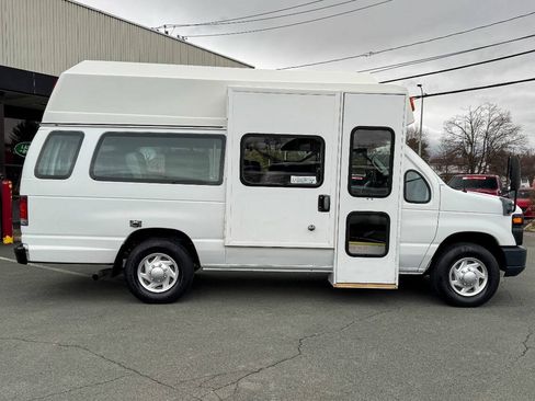 Used 2011 Ford E-350 and Econoline 350 Extended Super Duty w/ PWR Group RWD image 8