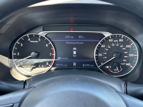 Used 2025 Nissan Altima 2.5 SV FWD image 40