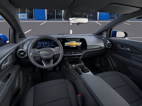 New 2026 Chevrolet Equinox EV LT FWD image 39