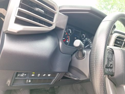 Used 2026 Toyota Tundra SR5 AWD/4WD image 15
