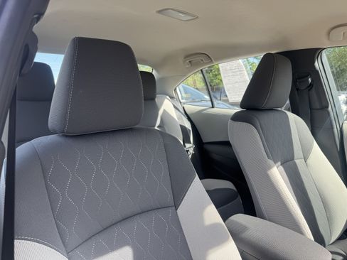 Used 2025 Toyota Corolla LE FWD image 29