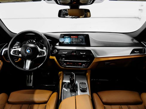 Used 2018 BMW 530i RWD image 20