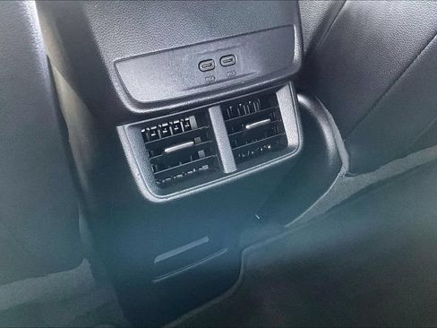 Used 2025 Chevrolet Equinox LT w/ Convenience Package II AWD/4WD image 10