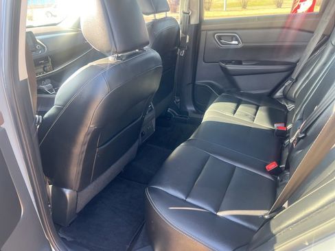 Used 2021 Nissan Rogue SL image 7