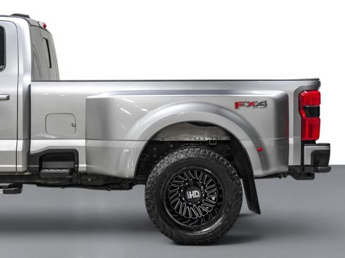 Used 2024 Ford F350 Lariat AWD/4WD image 12
