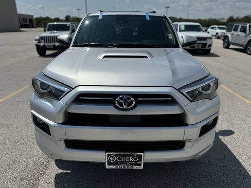 Used 2022 Toyota 4Runner TRD Sport AWD/4WD image 8