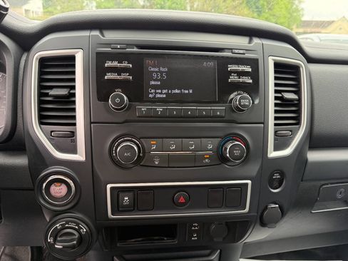 Used 2018 Nissan Titan S w/ S Utility Package AWD/4WD image 20