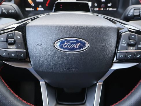 Used 2025 Ford Explorer ST-Line AWD/4WD image 32