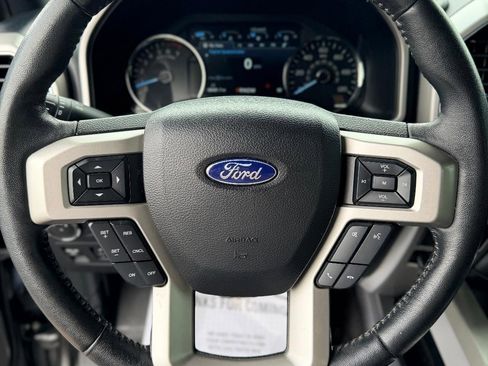 Used 2019 Ford F150 Lariat AWD/4WD image 13