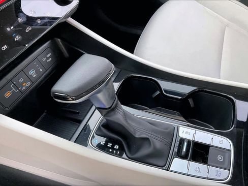 Used 2025 Hyundai Tucson SEL image 16